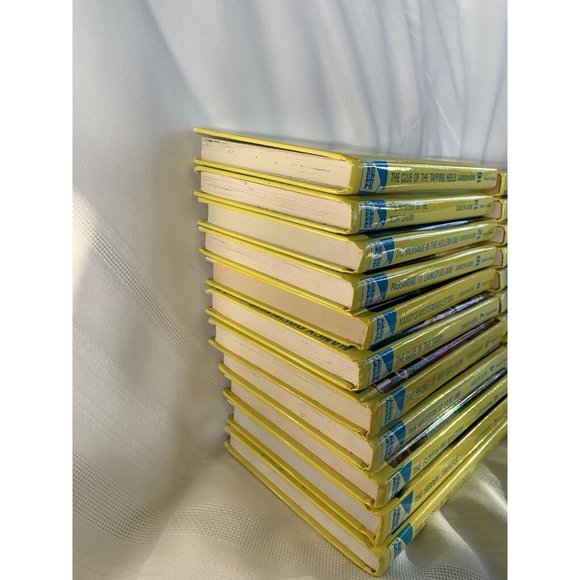 Lot of 22 Nancy Drew Mystery Glossy Flashlight Series (#1-45 Assorted) - Picture 7 of 7